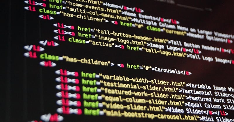 Développeur web en alternance : parcours et débouchés qui changent la donne